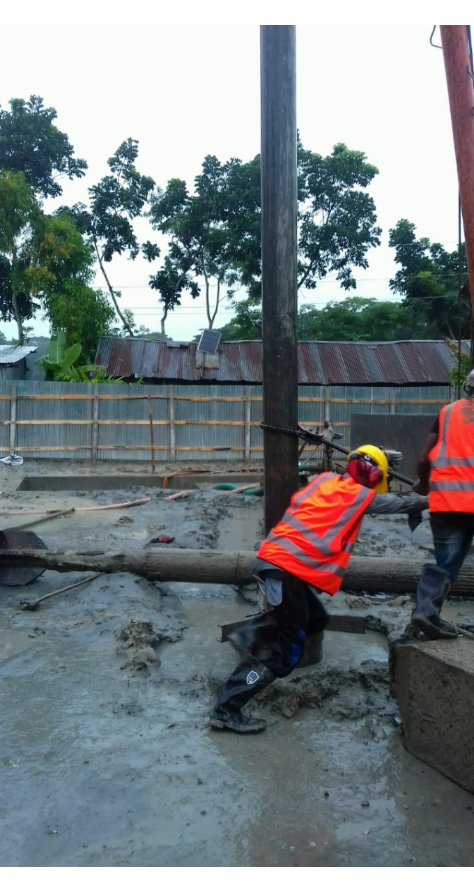 PAP782 - Major Task: Sub Structure, Task: Piling Works – Boring, Washing and Casting, Comments: Piling work ongoing with present SAE (MDSP), PE contractor and SMC., Submitted By: Abdur Rob On 2020-08-17 19:29:48, [22.361548,90.335226],